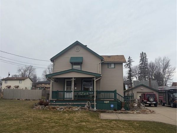 537 7th Street , Struthers, OH 44471