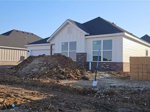 440 S Calico, Fayetteville, AR 72704