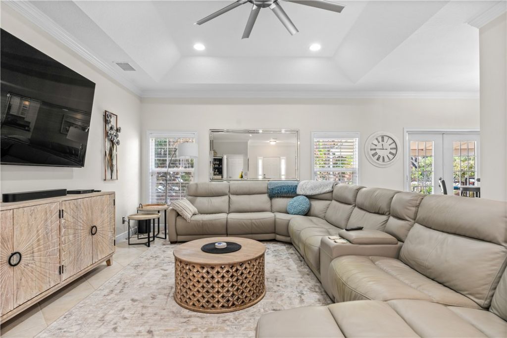 5850 Magnolia Lane, Unit 16, Vero Beach, FL 32967 Photo