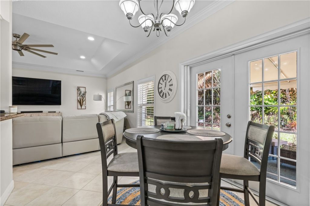 5850 Magnolia Lane, Unit 16, Vero Beach, FL 32967 Photo