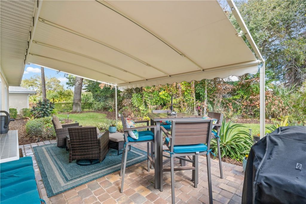 5850 Magnolia Lane, Unit 16, Vero Beach, FL 32967 Photo