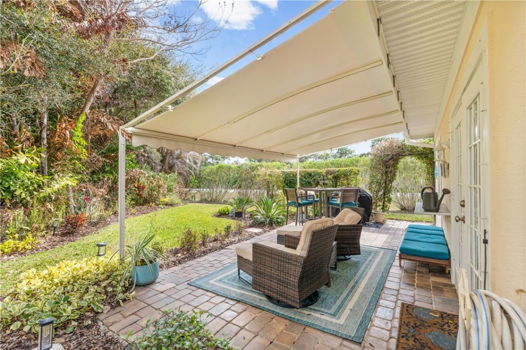 5850 Magnolia Lane, Unit 16, Vero Beach, FL 32967 Photo