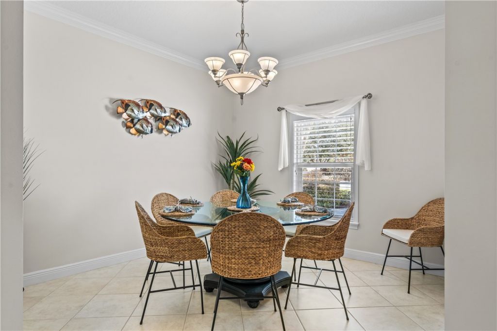 5850 Magnolia Lane, Unit 16, Vero Beach, FL 32967 Photo