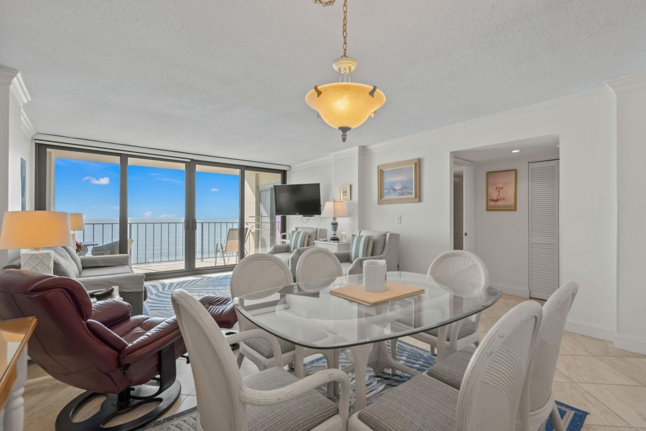 10200 Beach Club Dr.  Photo 10