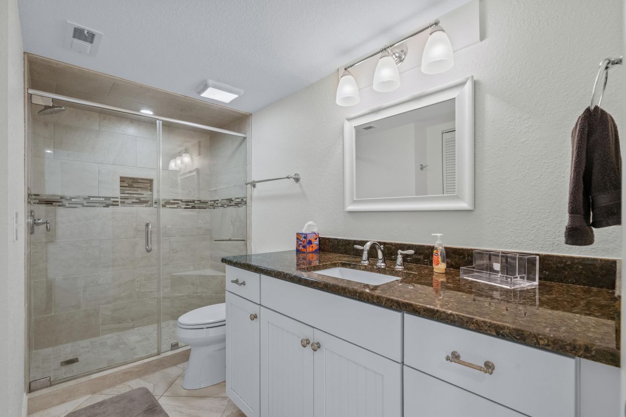 10200 Beach Club Dr.  Photo 20