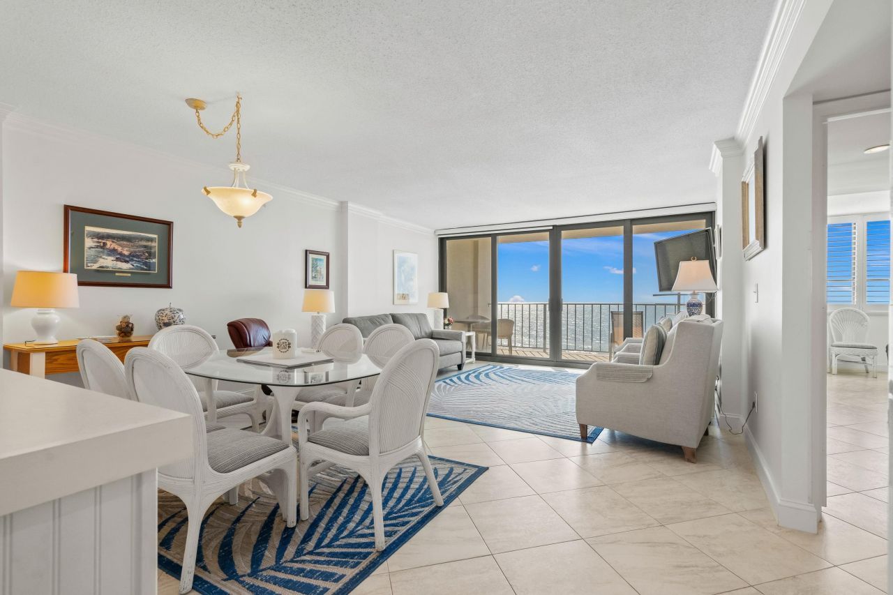 10200 Beach Club Dr.  Photo 4