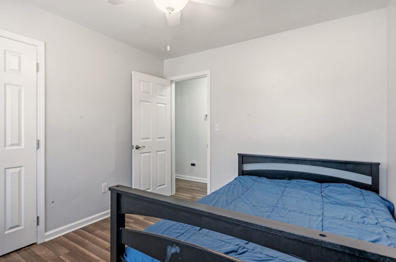 548 Juniper Dr.  Photo 11