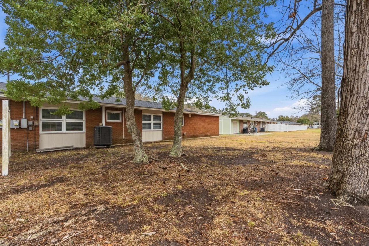 548 Juniper Dr.  Photo 21