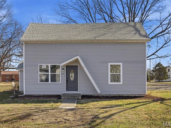 320 N Oak Street, Breese, IL 62230