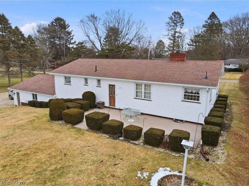 255 N Amboy Road , Conneaut, OH 44030 Photo 2