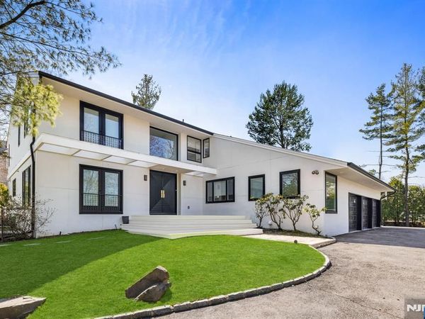 1 Hemlock Drive, CRESSKILL, NJ 07626