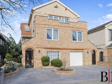 215 Arkansas Drive , Brooklyn, NY 11234