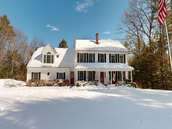 26 Hemlock Lane, New Gloucester, ME 04260