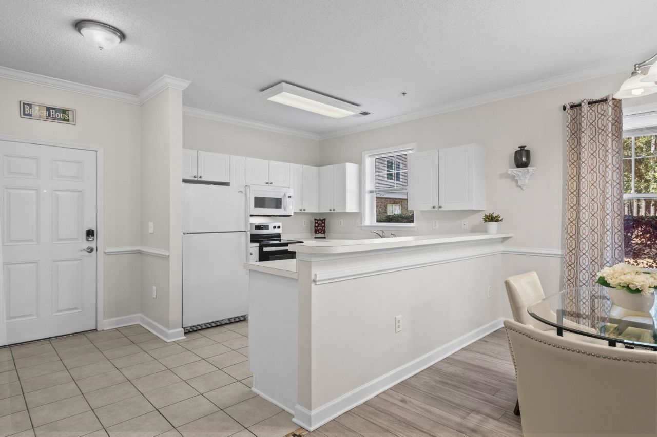 6253 Catalina Dr.  Photo 11