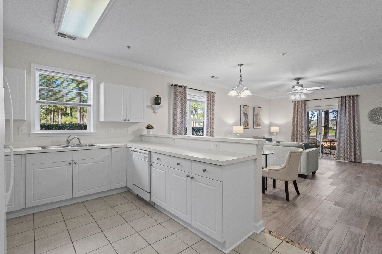 6253 Catalina Dr.  Photo 12