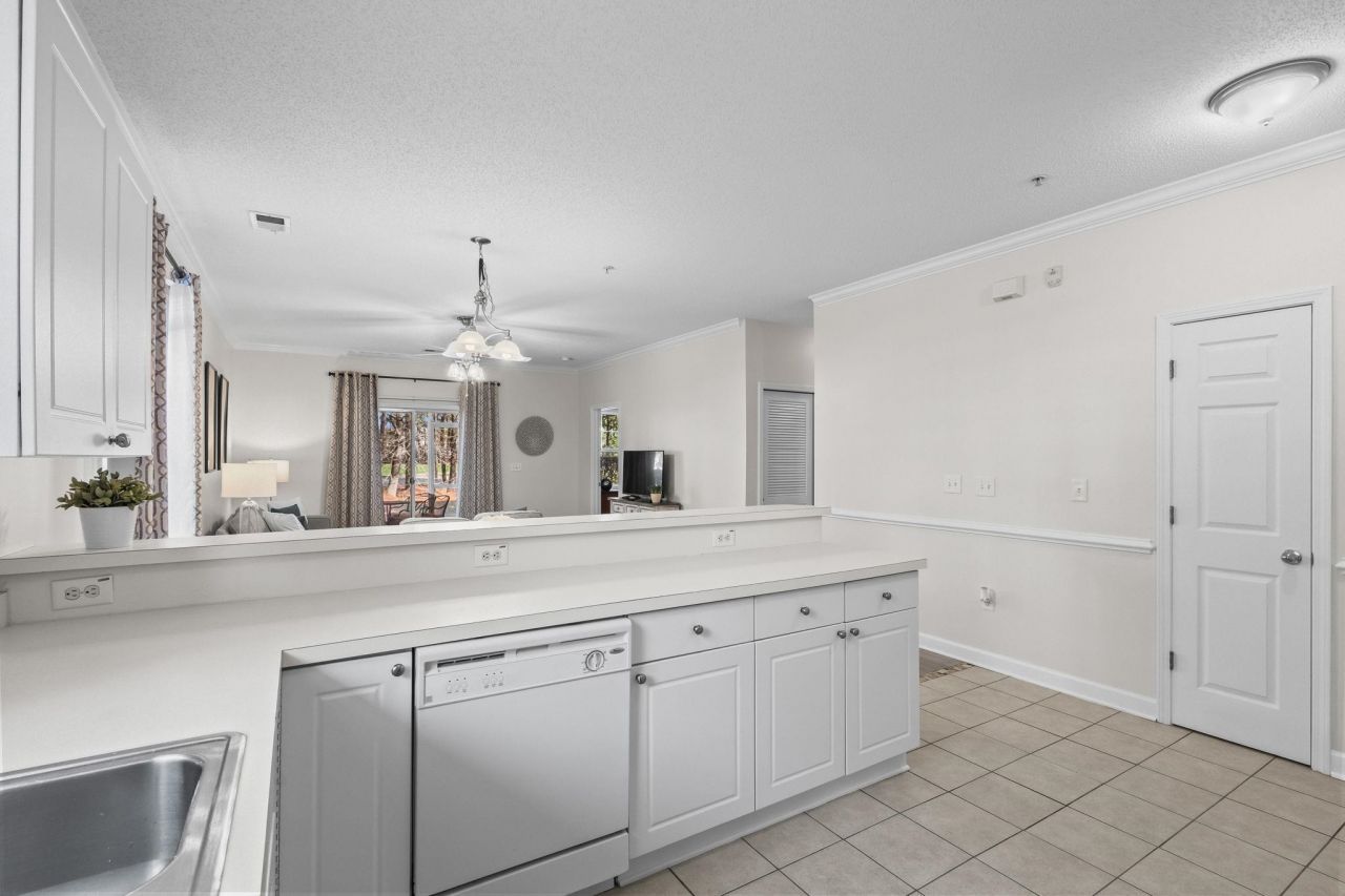 6253 Catalina Dr.  Photo 15