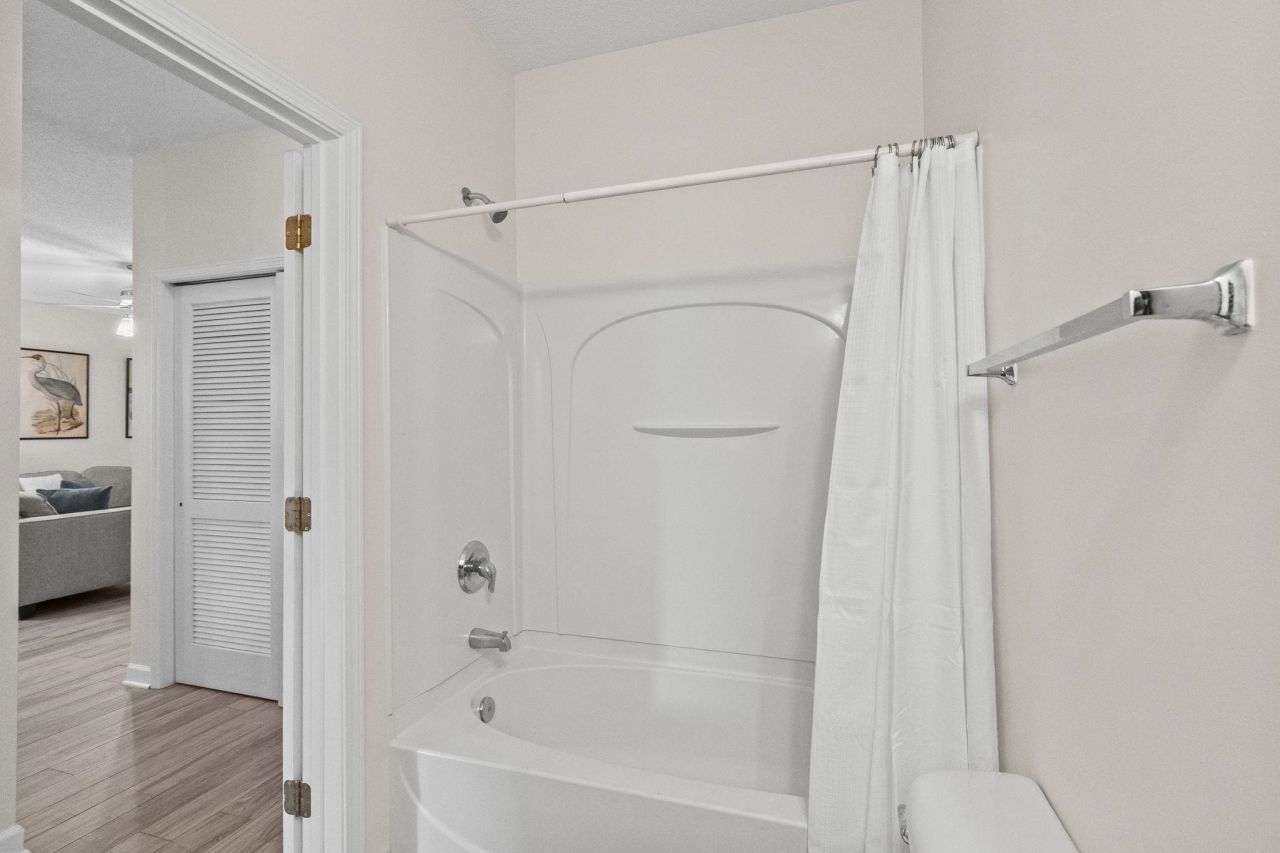 6253 Catalina Dr.  Photo 23