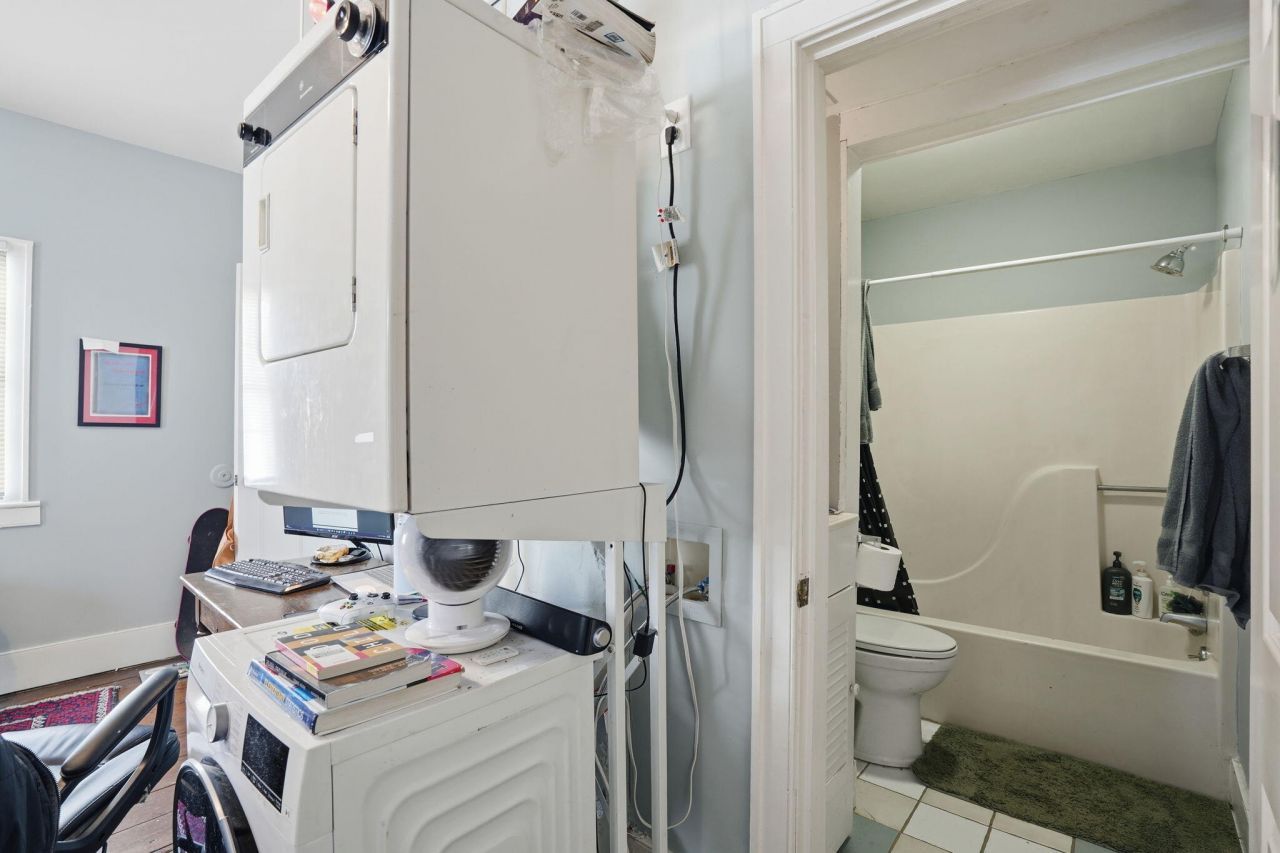 163 Coming Street Photo 21