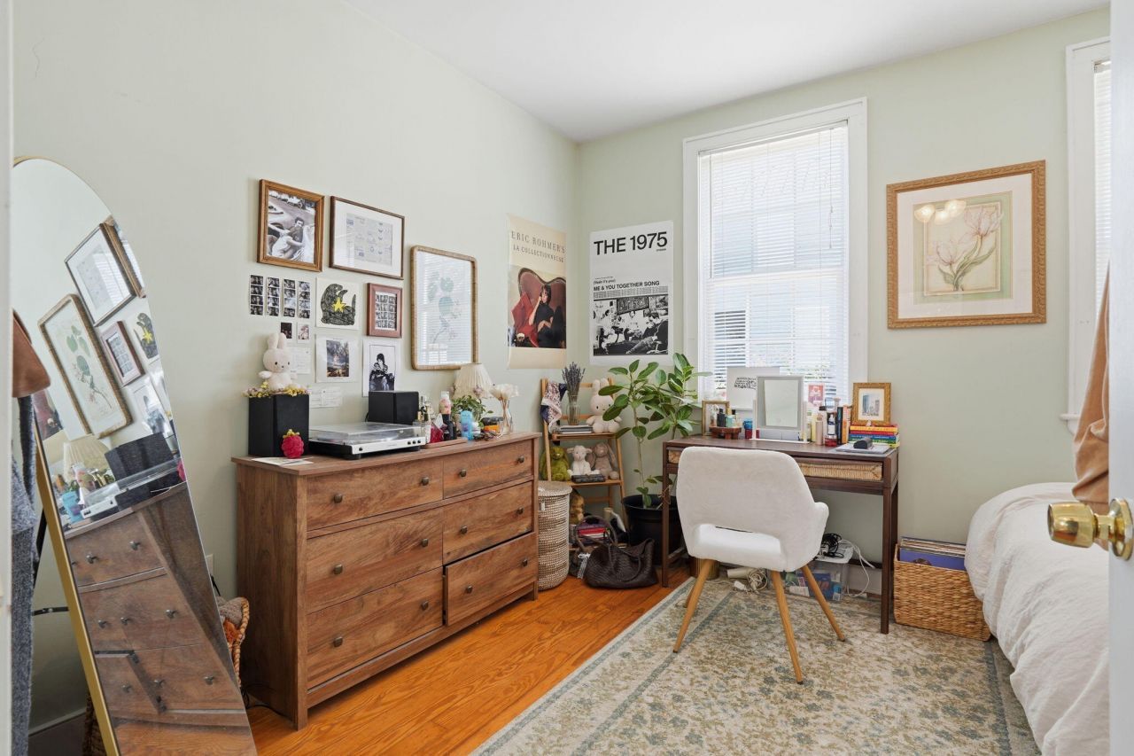 163 Coming Street Photo 30