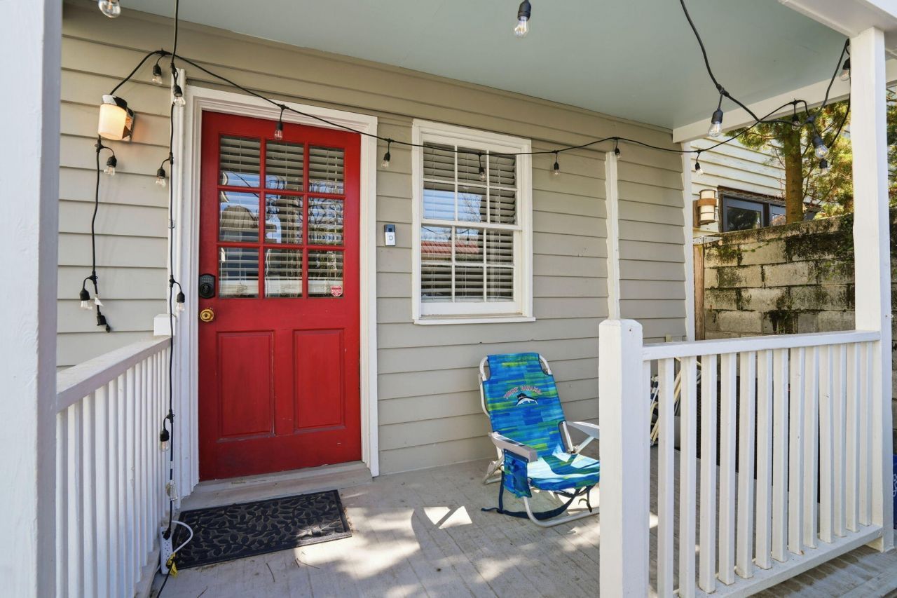 163 Coming Street Photo 32