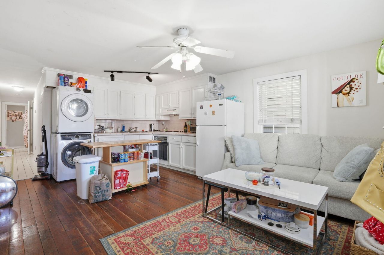 163 Coming Street Photo 34