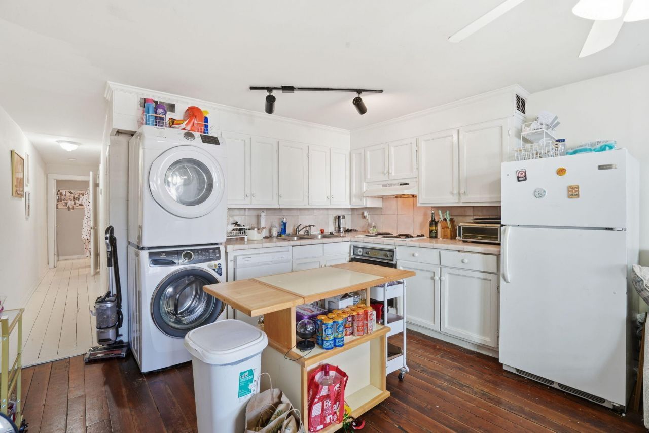 163 Coming Street Photo 36