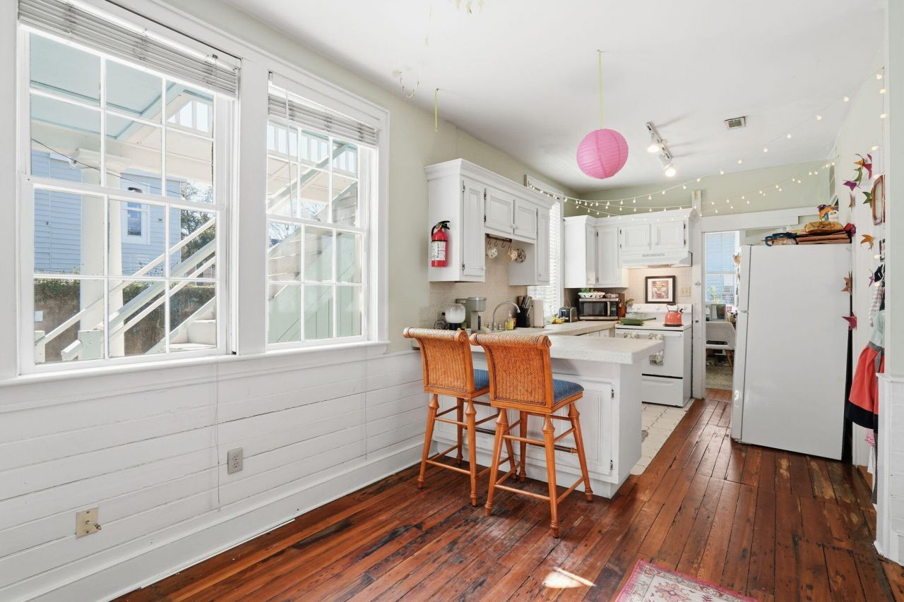 163 Coming Street Photo 44