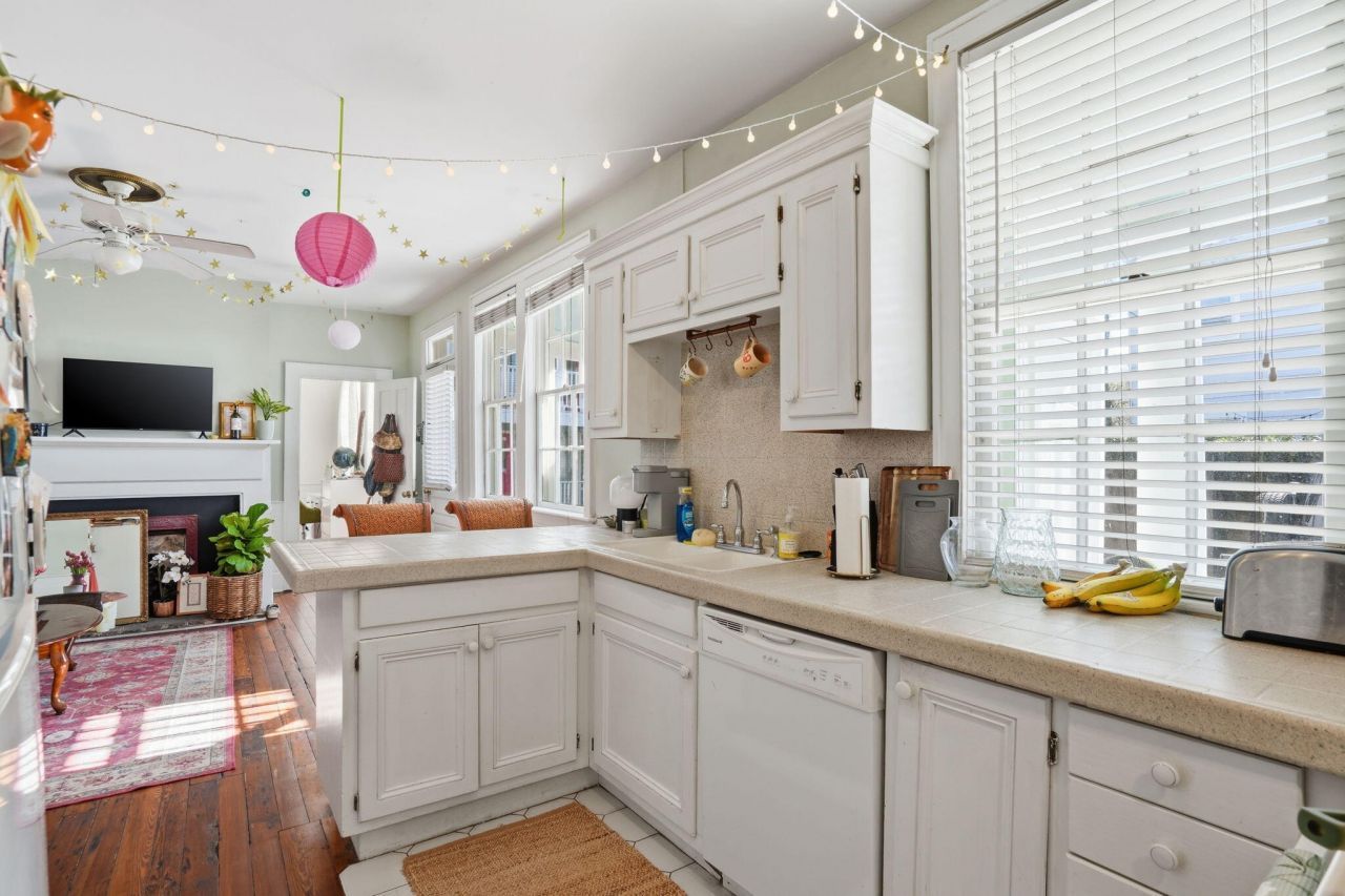 163 Coming Street Photo 48