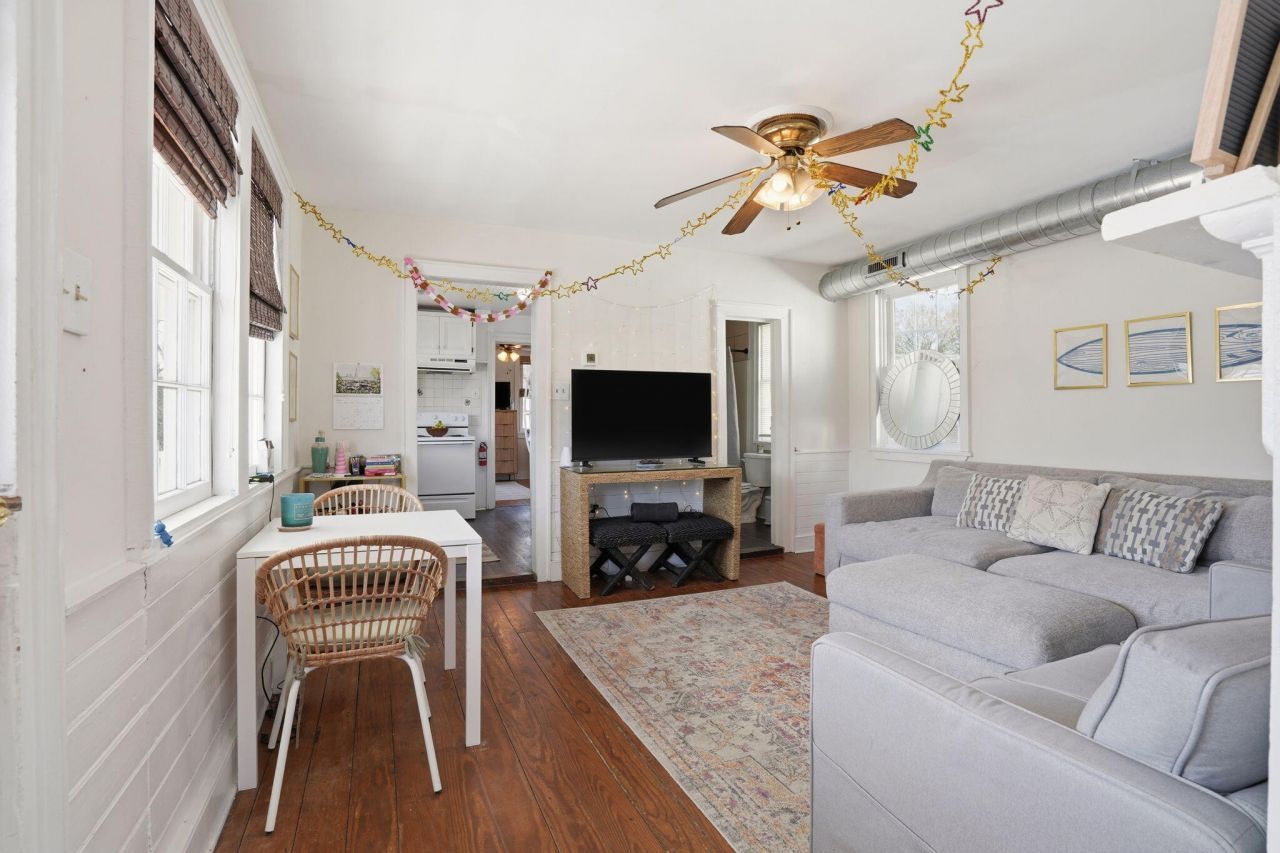 163 Coming Street Photo 53