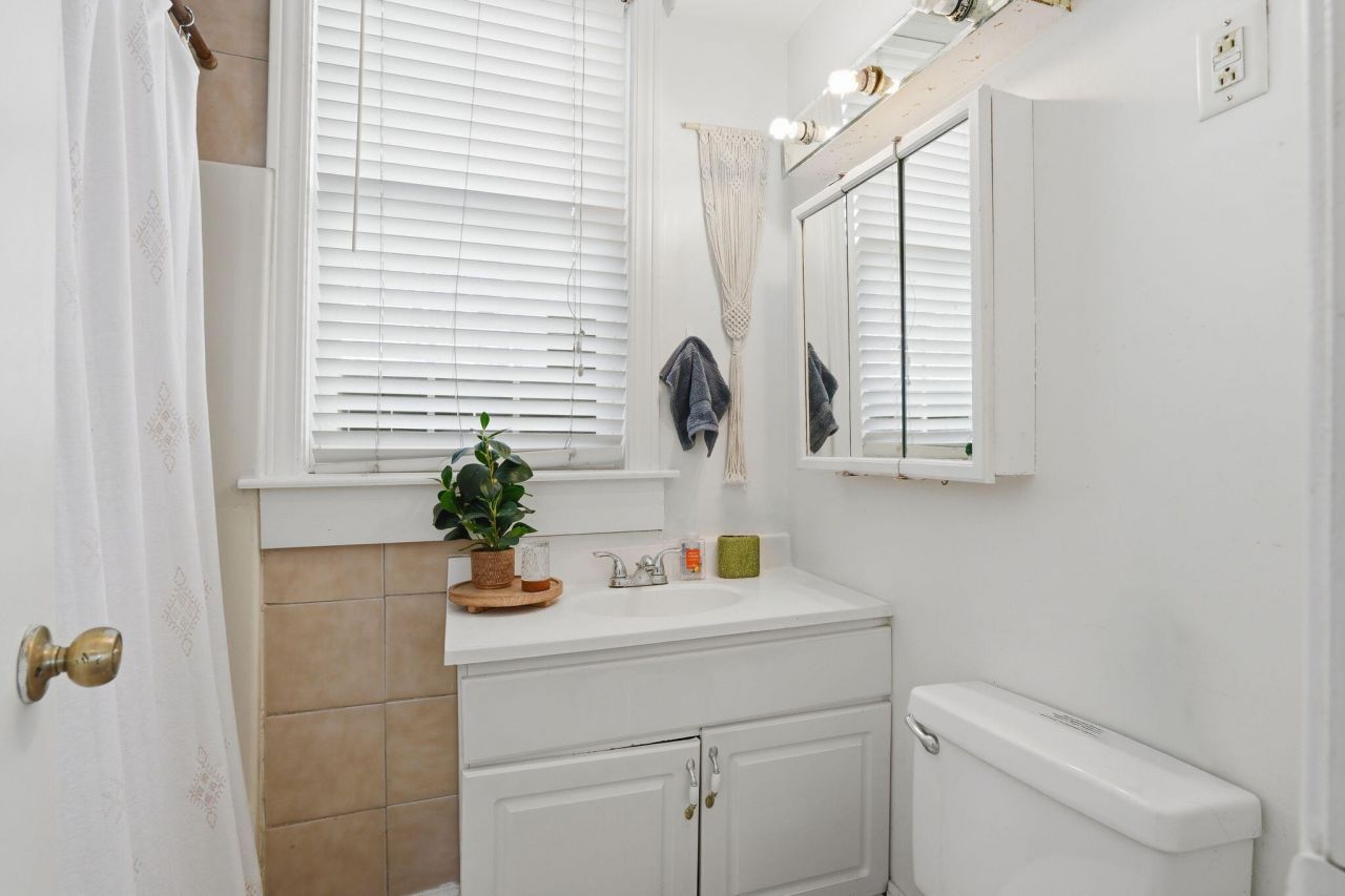 163 Coming Street Photo 67