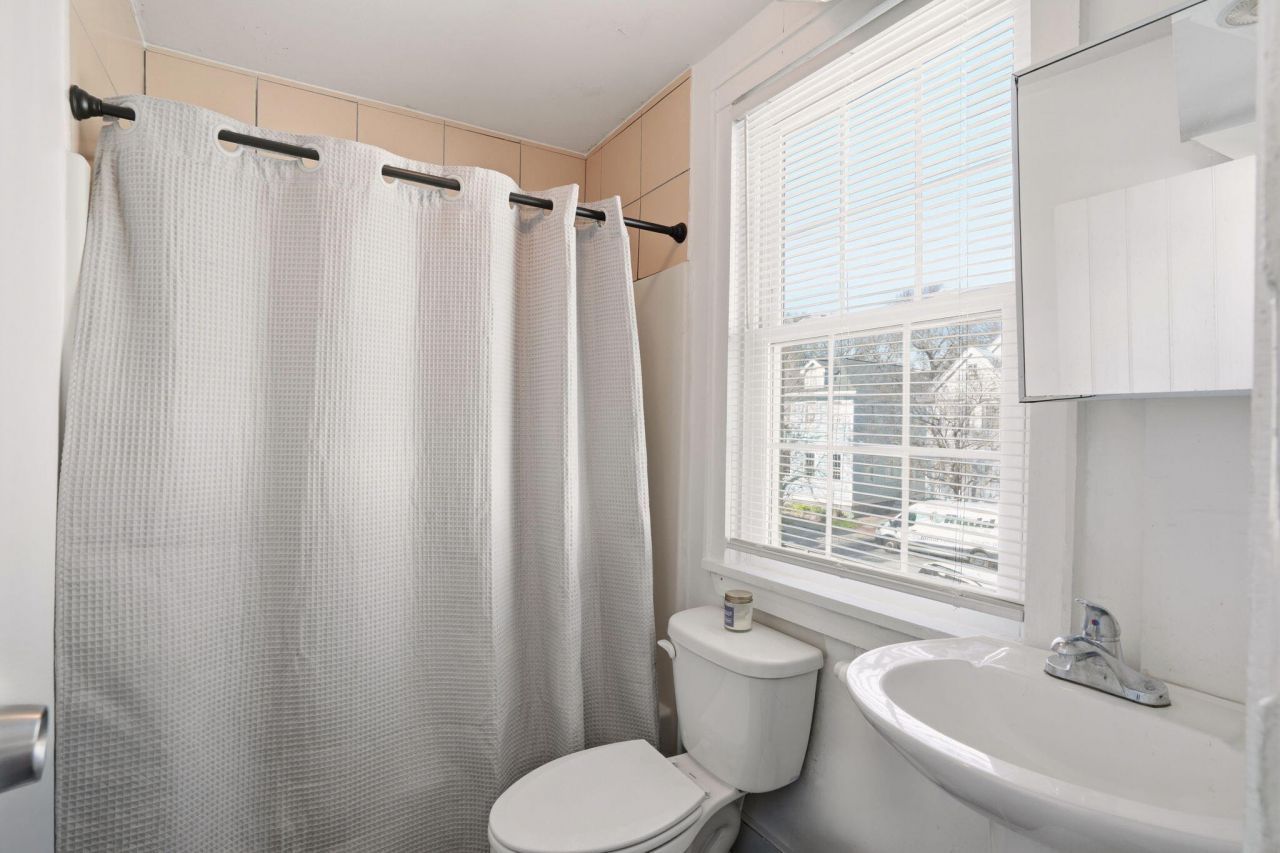 163 Coming Street Photo 68