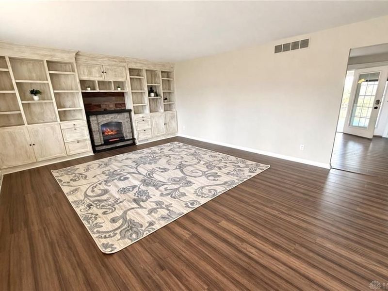 6189 Lesourdsville West Chester Road, Liberty Township, OH 45011 Photo 6