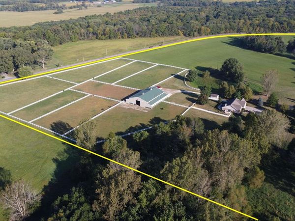 12100 W Native Trail, Yorktown, IN 47396