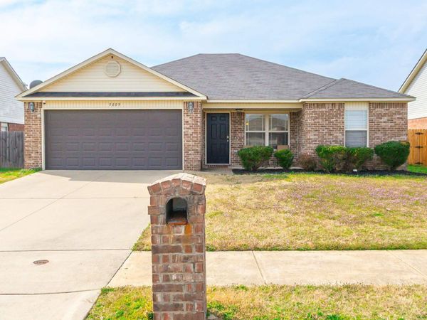 5809 Pin Oak Lane, North Little Rock, AR 72117