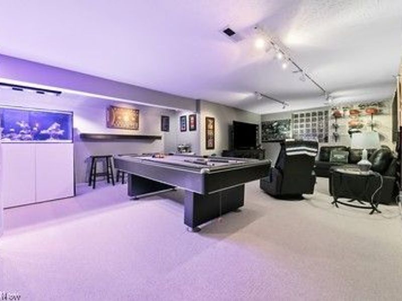 637 Hunters Trail , Akron, OH 44313 Photo 10