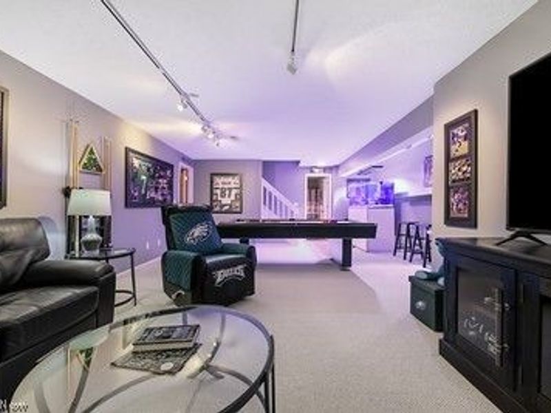 637 Hunters Trail , Akron, OH 44313 Photo 11