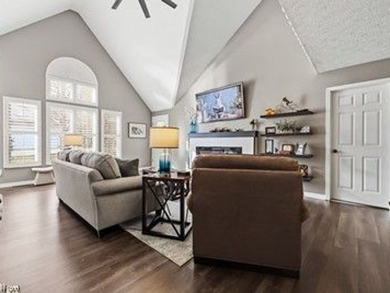 637 Hunters Trail , Akron, OH 44313 Photo 28