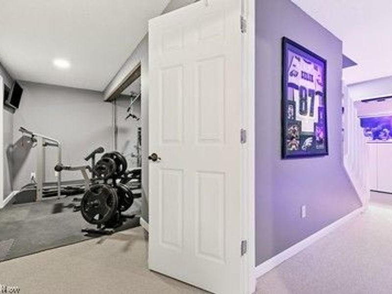 637 Hunters Trail , Akron, OH 44313 Photo 9