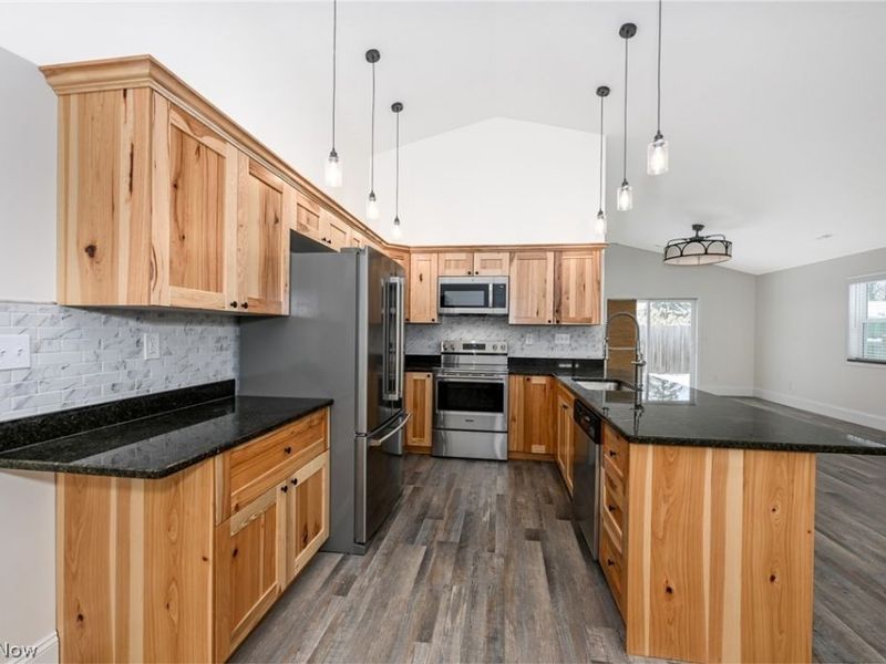 10209 Bryant Avenue , Columbia Station, OH 44028 Photo 14