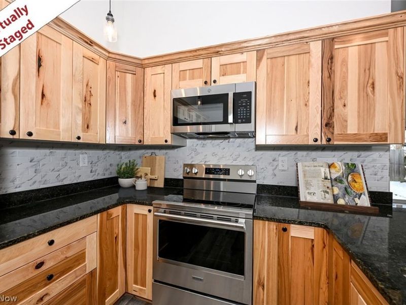 10209 Bryant Avenue , Columbia Station, OH 44028 Photo 15