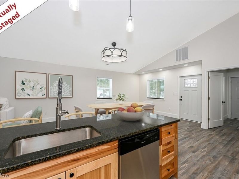 10209 Bryant Avenue , Columbia Station, OH 44028 Photo 17