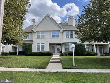 106 DRESHER WOODS DRIVE , DRESHER, PA 19025