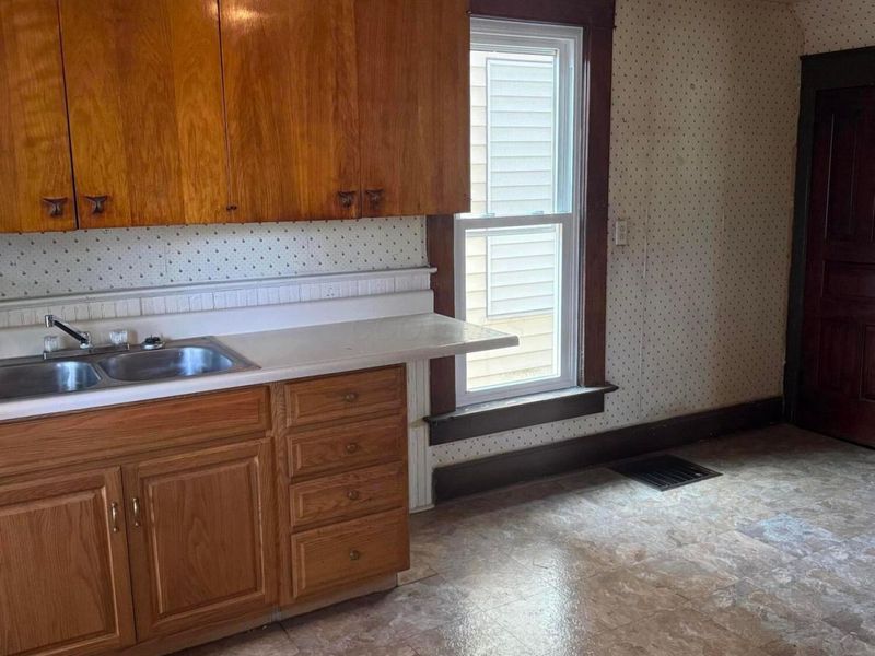 200 1/2 W Walnut Street , Mount Vernon, OH 43050 Photo 9