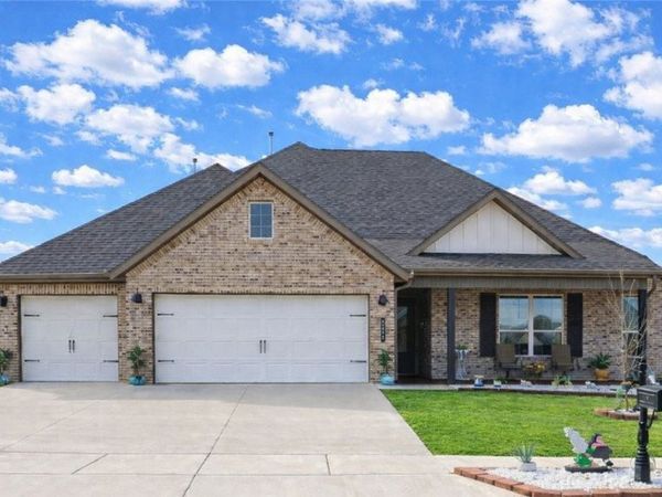 2109 Abbott Lane, Pea Ridge, AR 72751