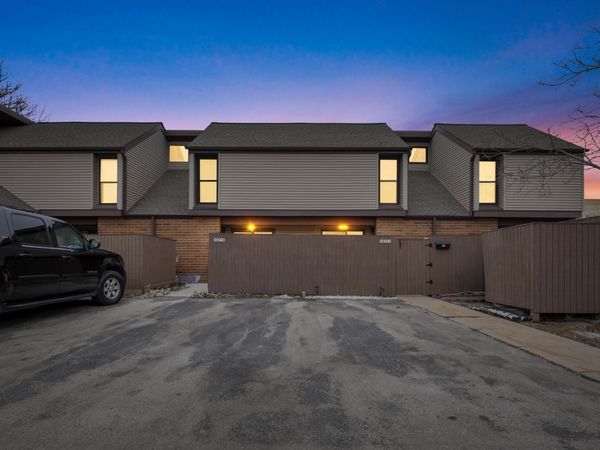 1621 W Edgerton Ave, Unit J, Milwaukee, WI 53221