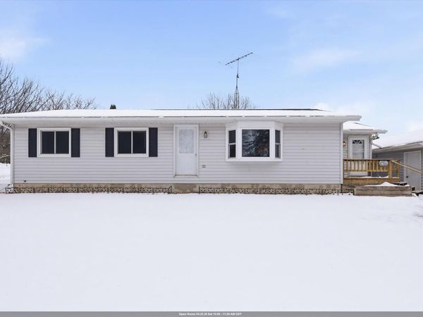 N5516 HILLSIDE DRIVE, Wild Rose, WI 54984