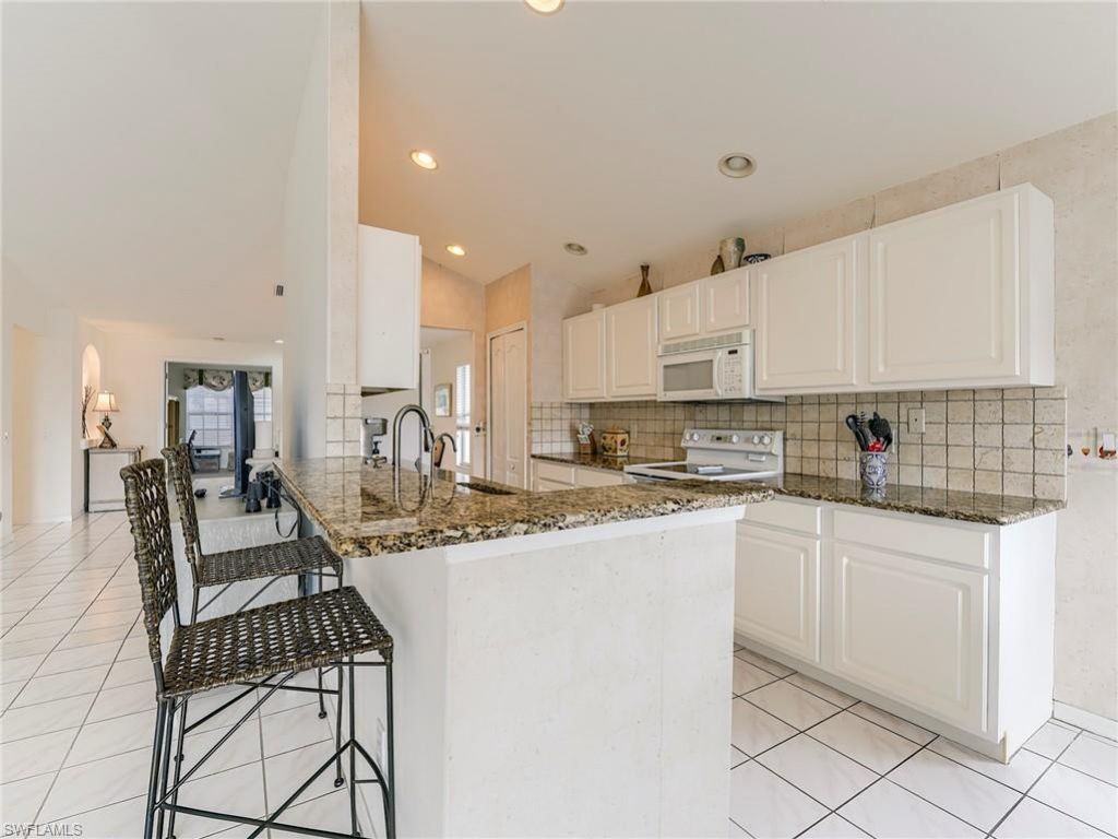 23511 Sandycreek Ter, Unit 1110, Estero, FL 34135 Photo