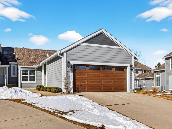 2428 81st Circle, Urbandale, IA 50322