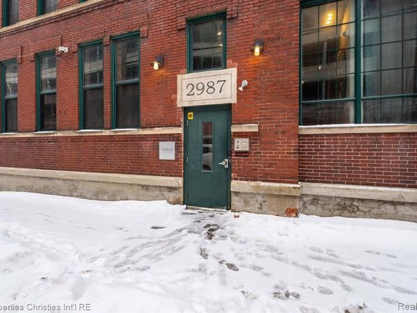 2987 Franklin Street, Detroit, MI 48207