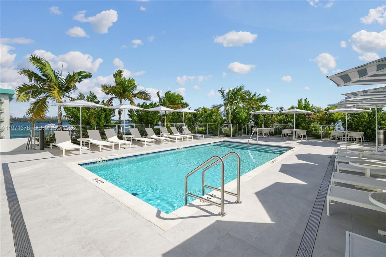 10281 W Bay Harbor Dr, Unit 203, Bay Harbor Islands, FL 33154 Photo